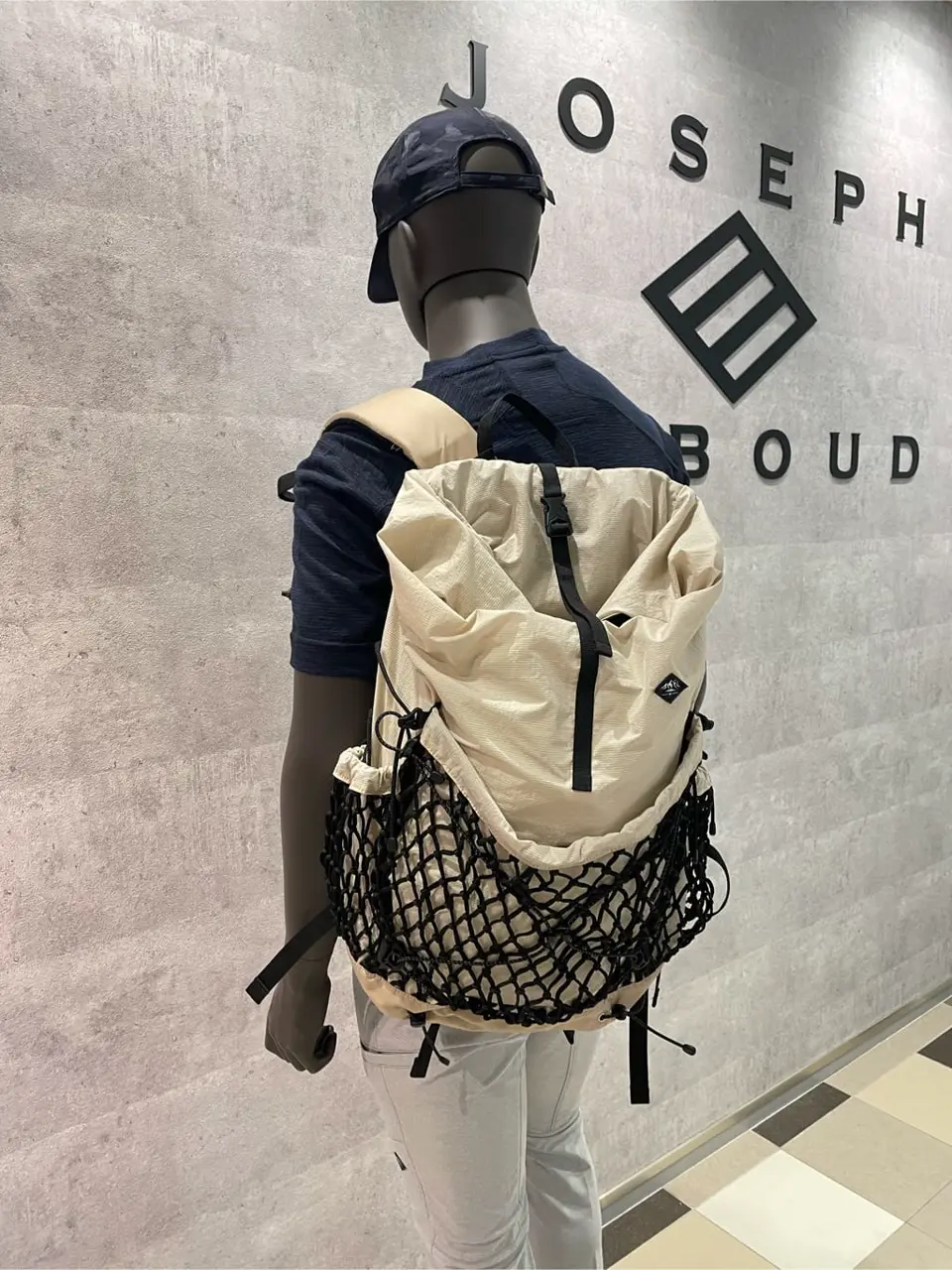 JOSEPH ABBOUD 東　 コーディネート画像