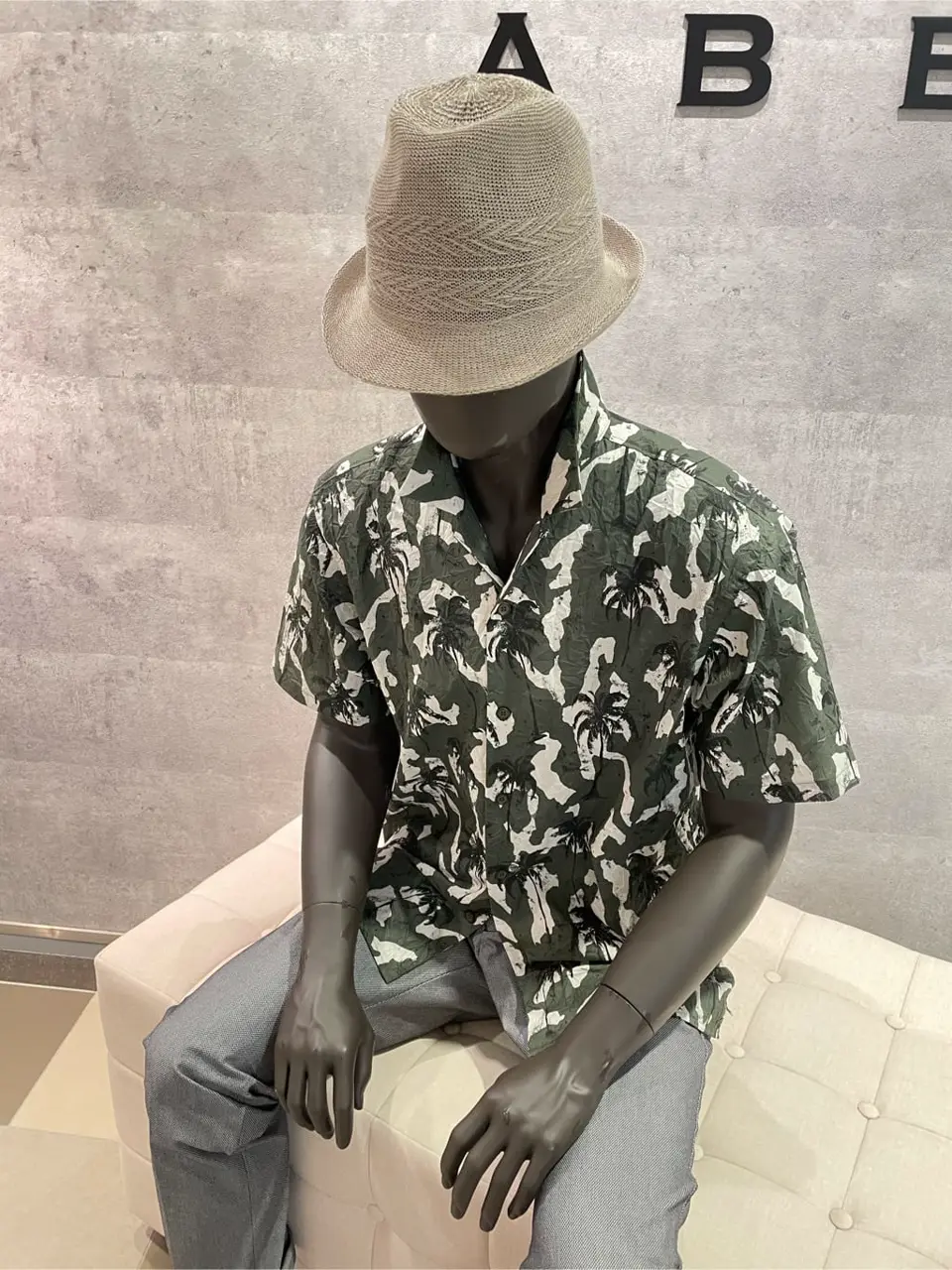 JOSEPH ABBOUD 東　 コーディネート画像