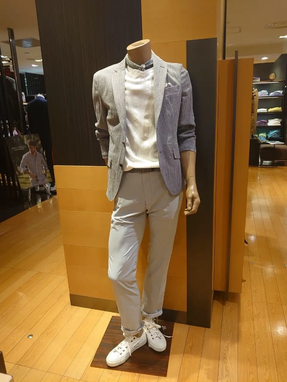  三宅 コーディネート画像