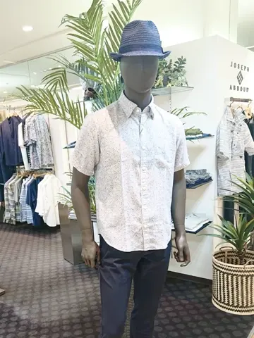 JOSEPH ABBOUD スタッフ コーディネート画像