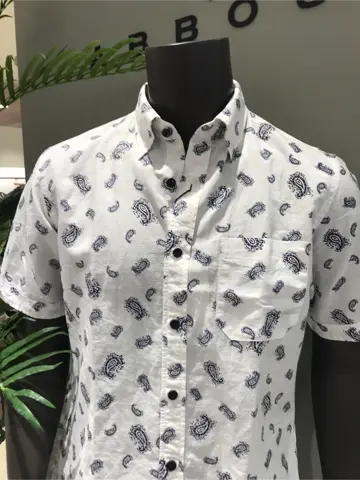 JOSEPH ABBOUD 伊津野 コーディネート画像