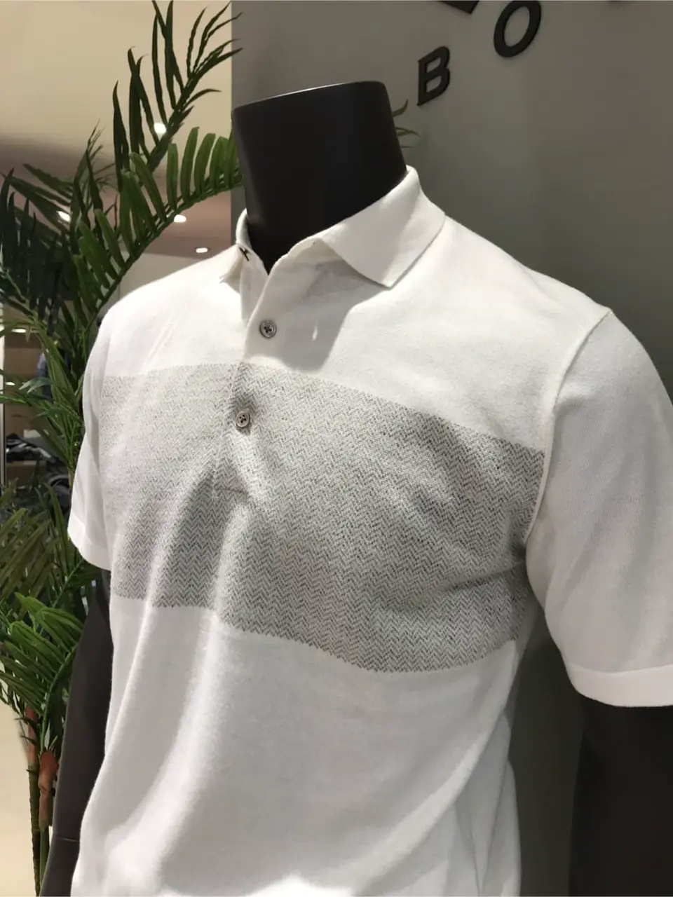 JOSEPH ABBOUD 伊津野 コーディネート画像