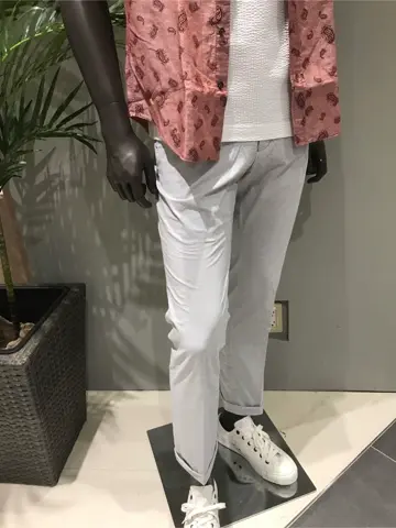 JOSEPH ABBOUD 伊津野 コーディネート画像