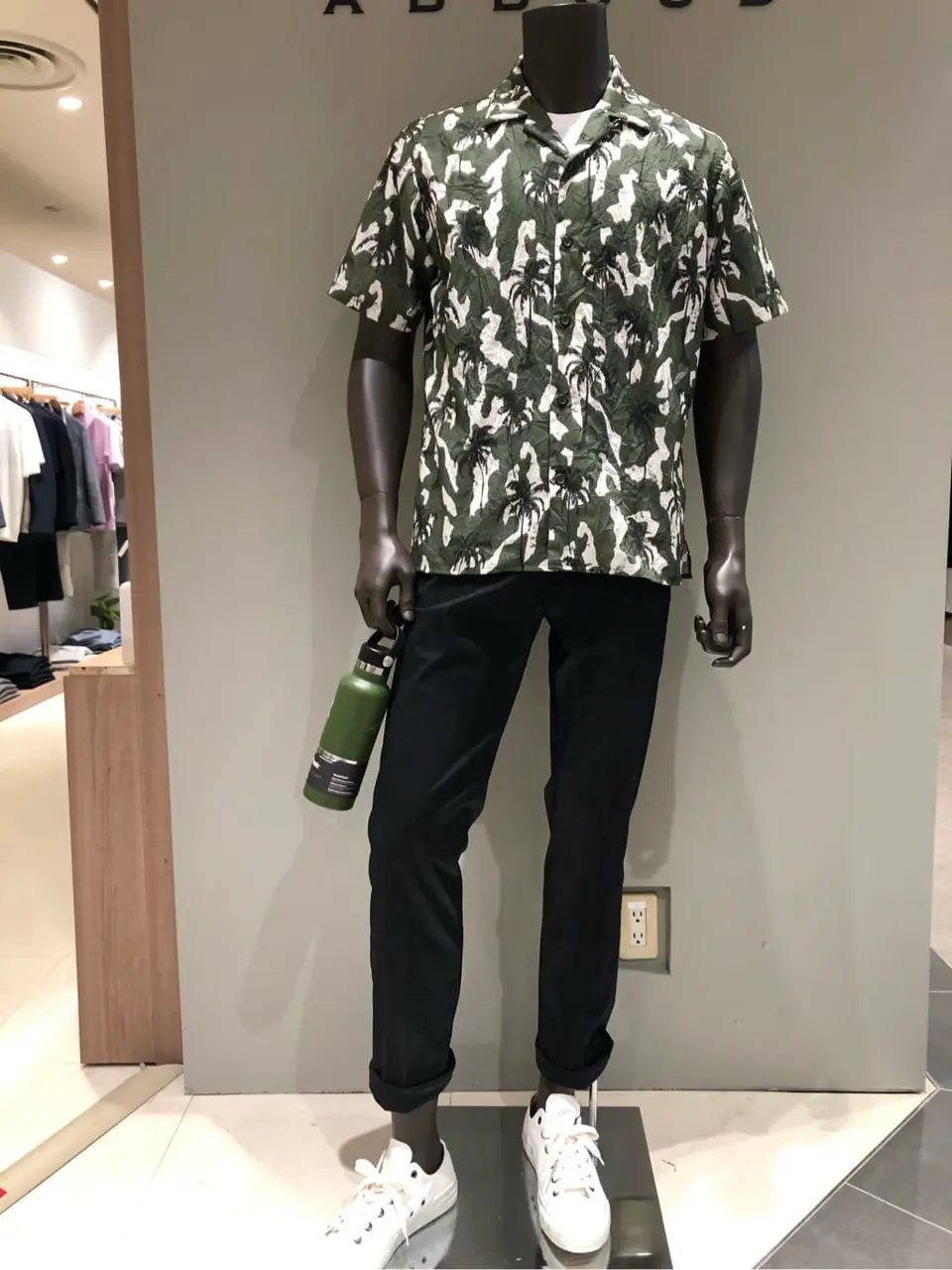 JOSEPH ABBOUD 川田 コーディネート画像