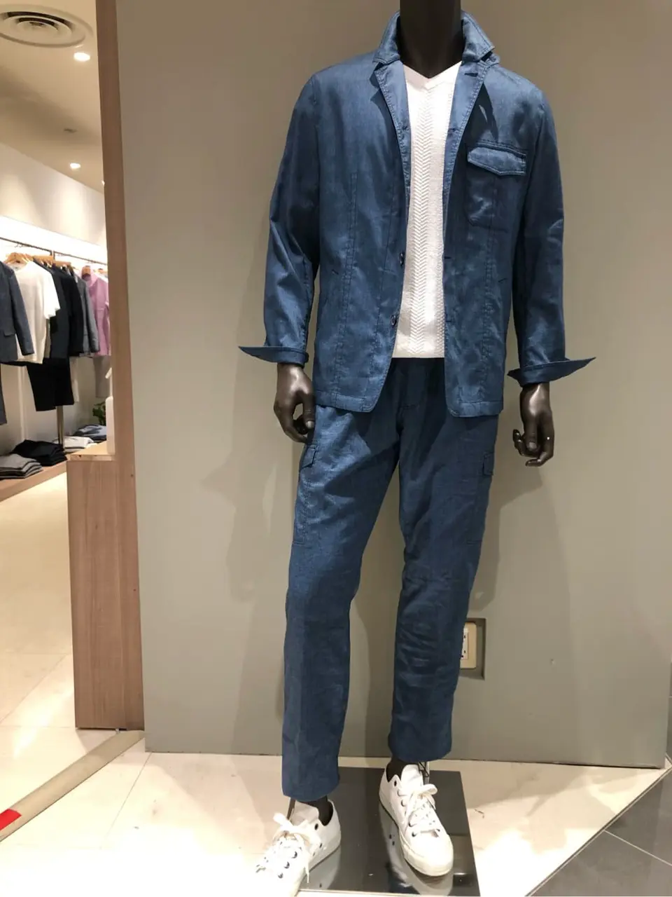 JOSEPH ABBOUD 川田 コーディネート画像