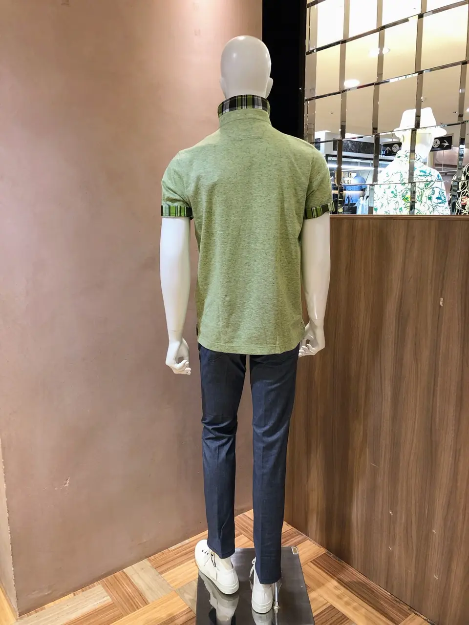 JOSEPH ABBOUD 小城 コーディネート画像