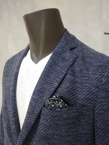 JOSEPH ABBOUD 石川 コーディネート画像