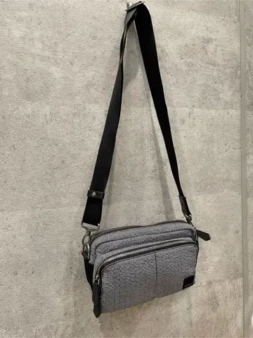 JOSEPH ABBOUD 東　 コーディネート画像