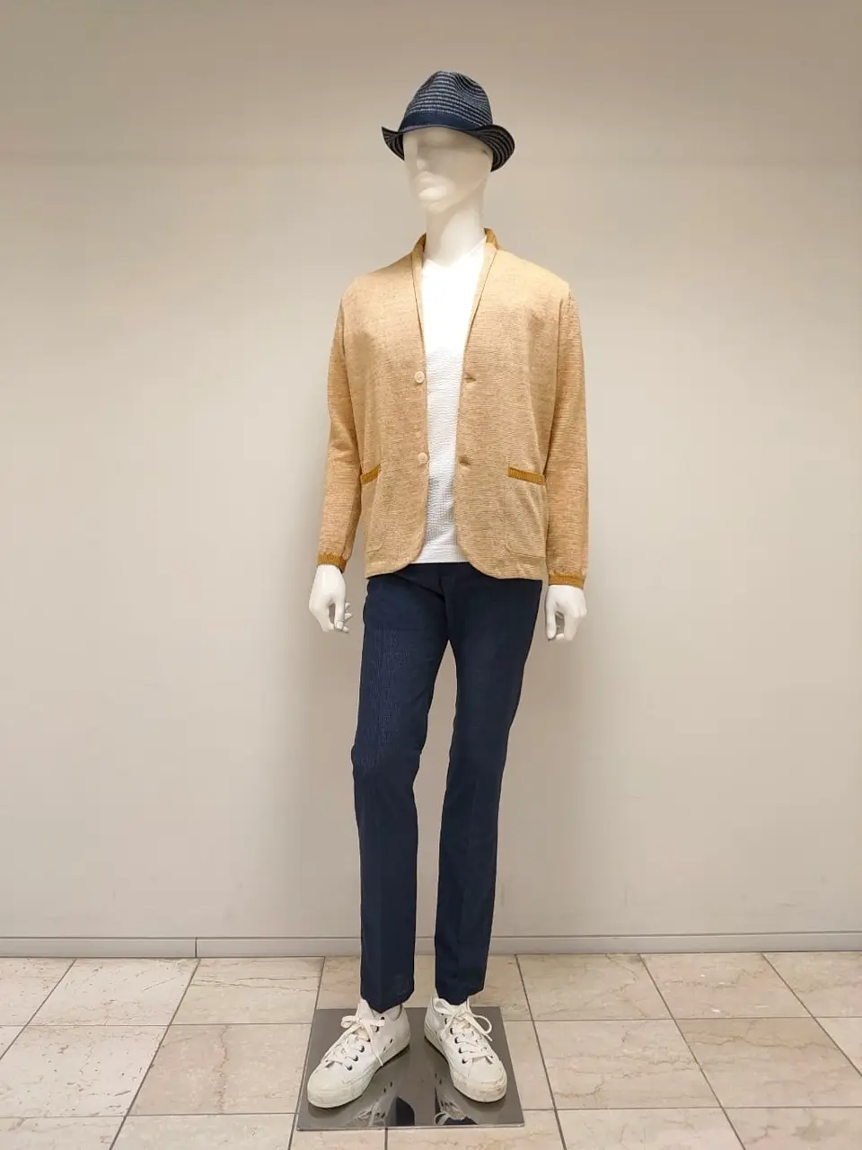 JOSEPH ABBOUD 袋地 コーディネート画像