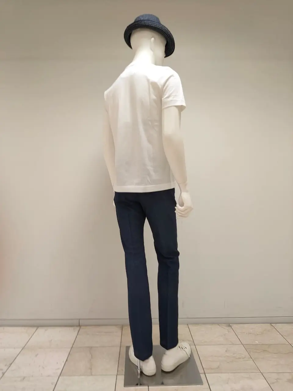 JOSEPH ABBOUD 袋地 コーディネート画像