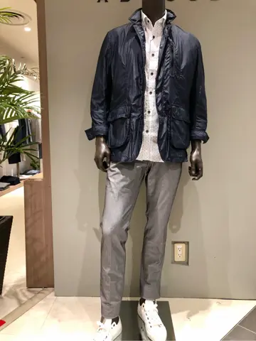 JOSEPH ABBOUD 川田 コーディネート画像