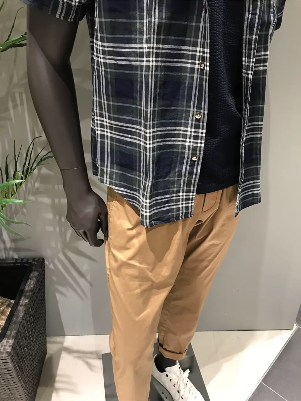 JOSEPH ABBOUD 伊津野 コーディネート画像