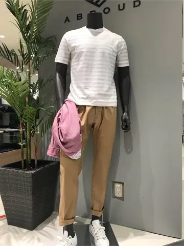 JOSEPH ABBOUD 伊津野 コーディネート画像