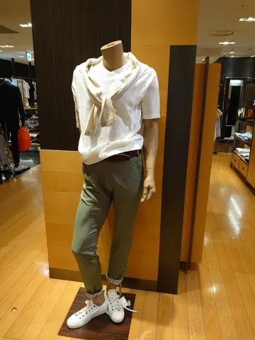 JOSEPH ABBOUD 三宅 コーディネート画像