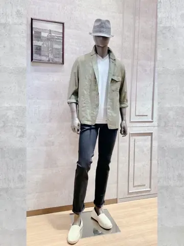 JOSEPH ABBOUD 二澤 コーディネート画像