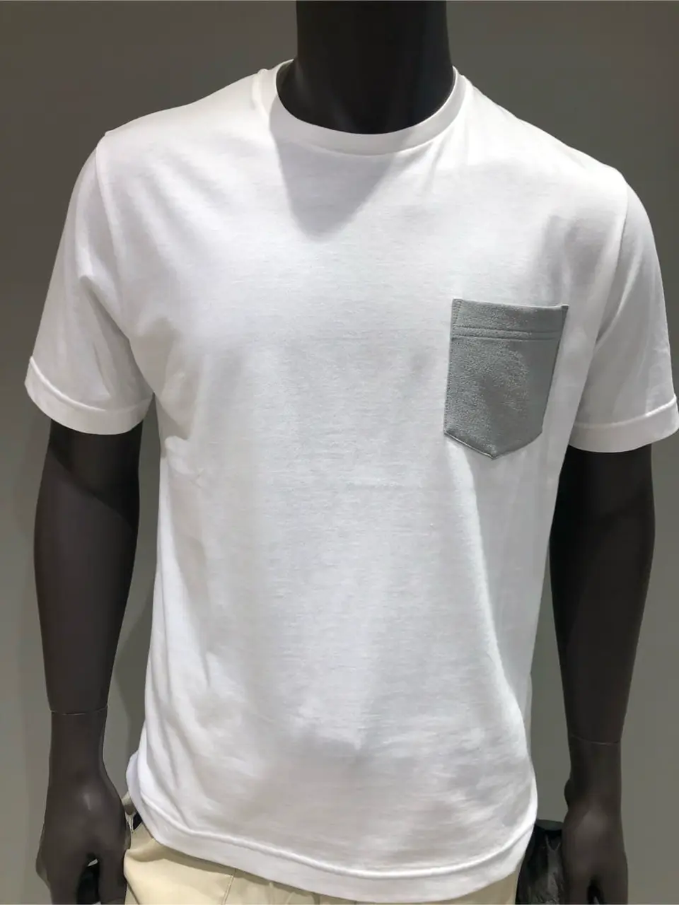 JOSEPH ABBOUD 川田 コーディネート画像