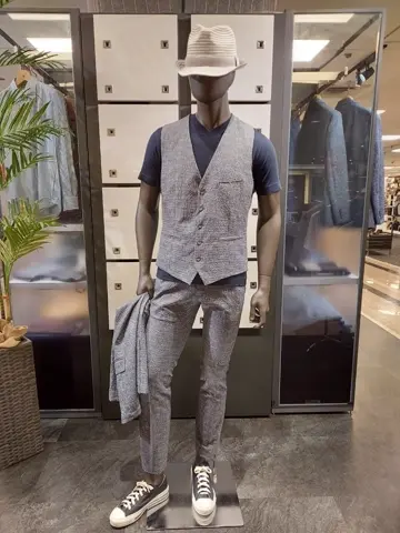 JOSEPH ABBOUD 宮下 コーディネート画像