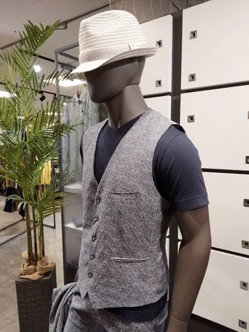 JOSEPH ABBOUD 宮下 コーディネート画像