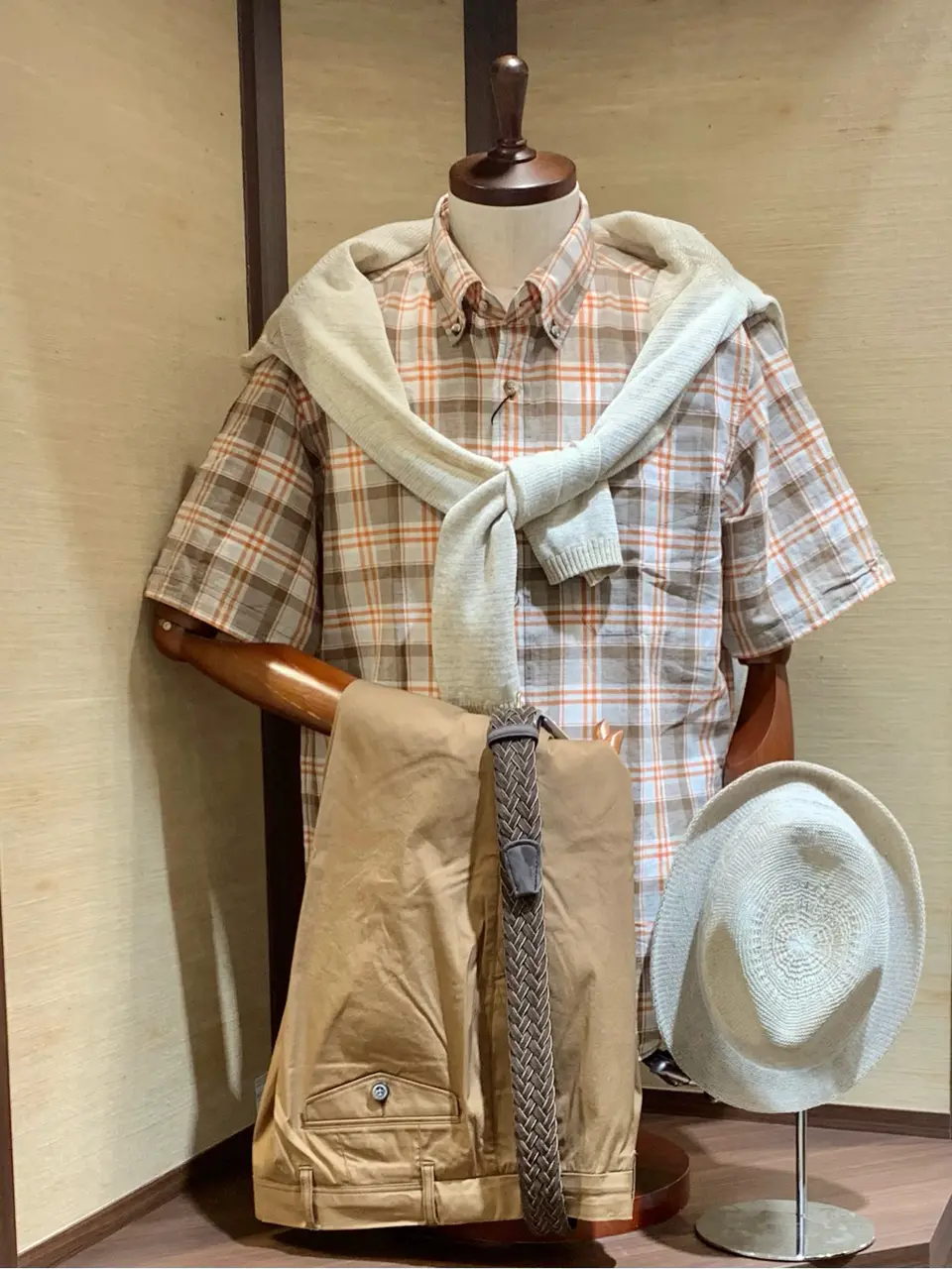  秦 コーディネート画像