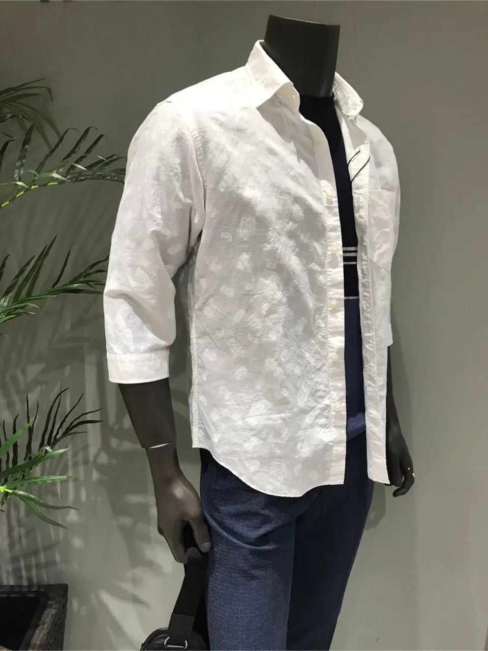 JOSEPH ABBOUD 伊津野 コーディネート画像