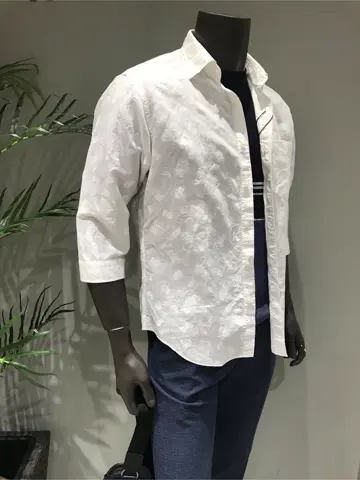 JOSEPH ABBOUD 伊津野 コーディネート画像