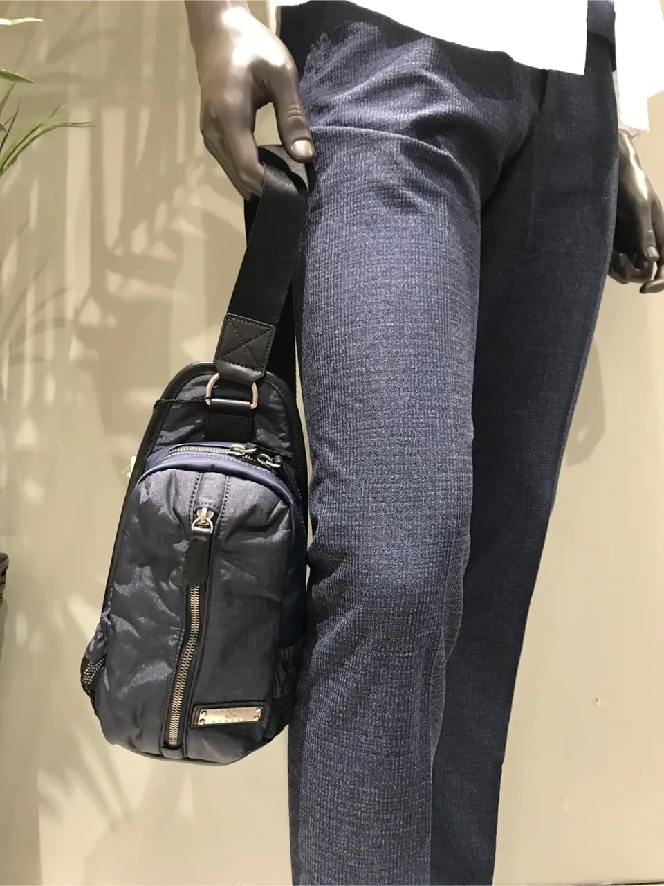 JOSEPH ABBOUD 伊津野 コーディネート画像