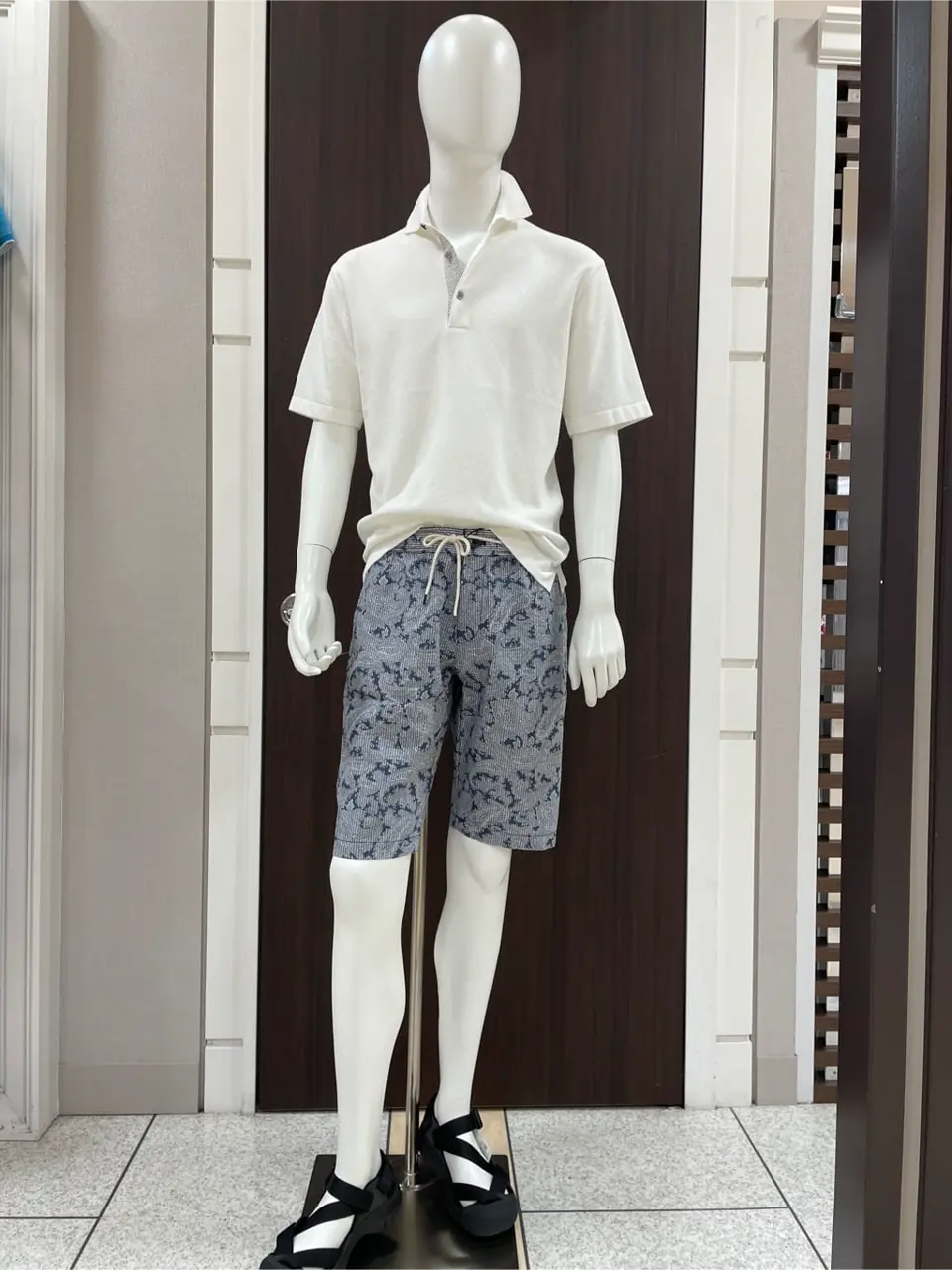 JOSEPH ABBOUD 松山 コーディネート画像