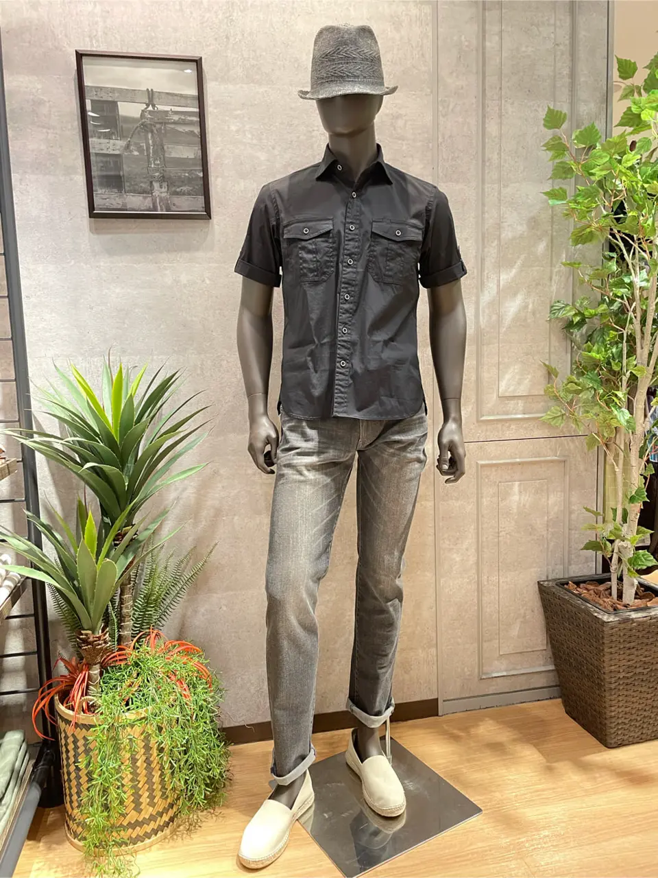  東　 コーディネート画像