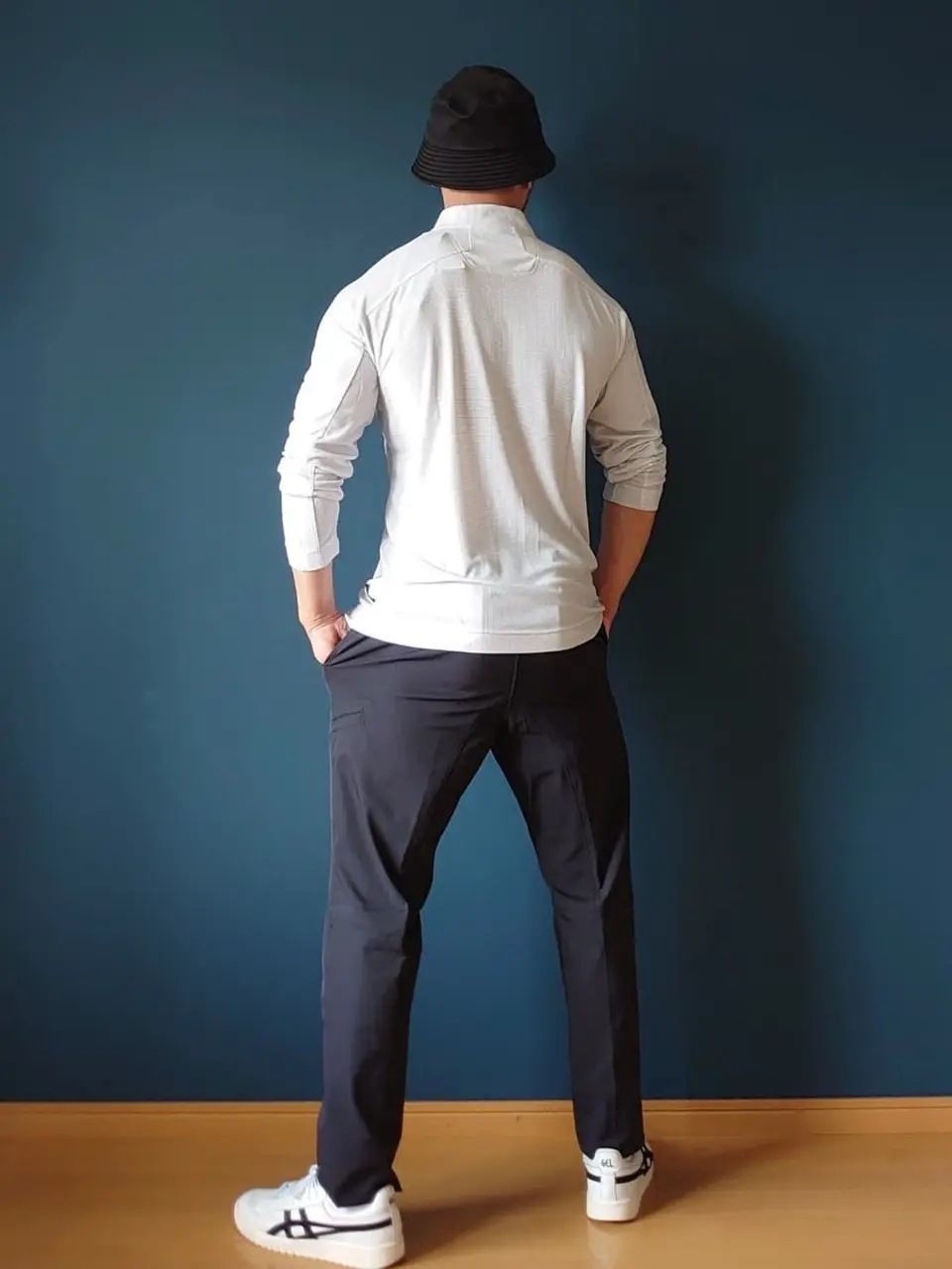 JOSEPH ABBOUD 安東 コーディネート画像