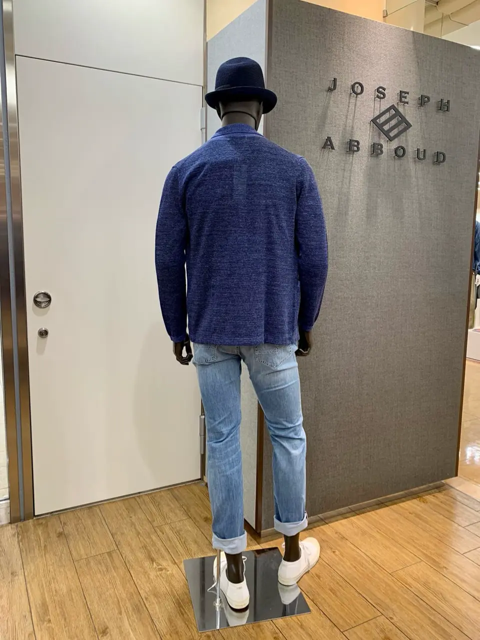 JOSEPH ABBOUD 草野 コーディネート画像