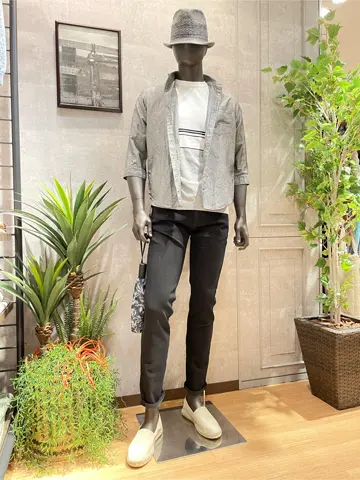 JOSEPH ABBOUD 東　 コーディネート画像