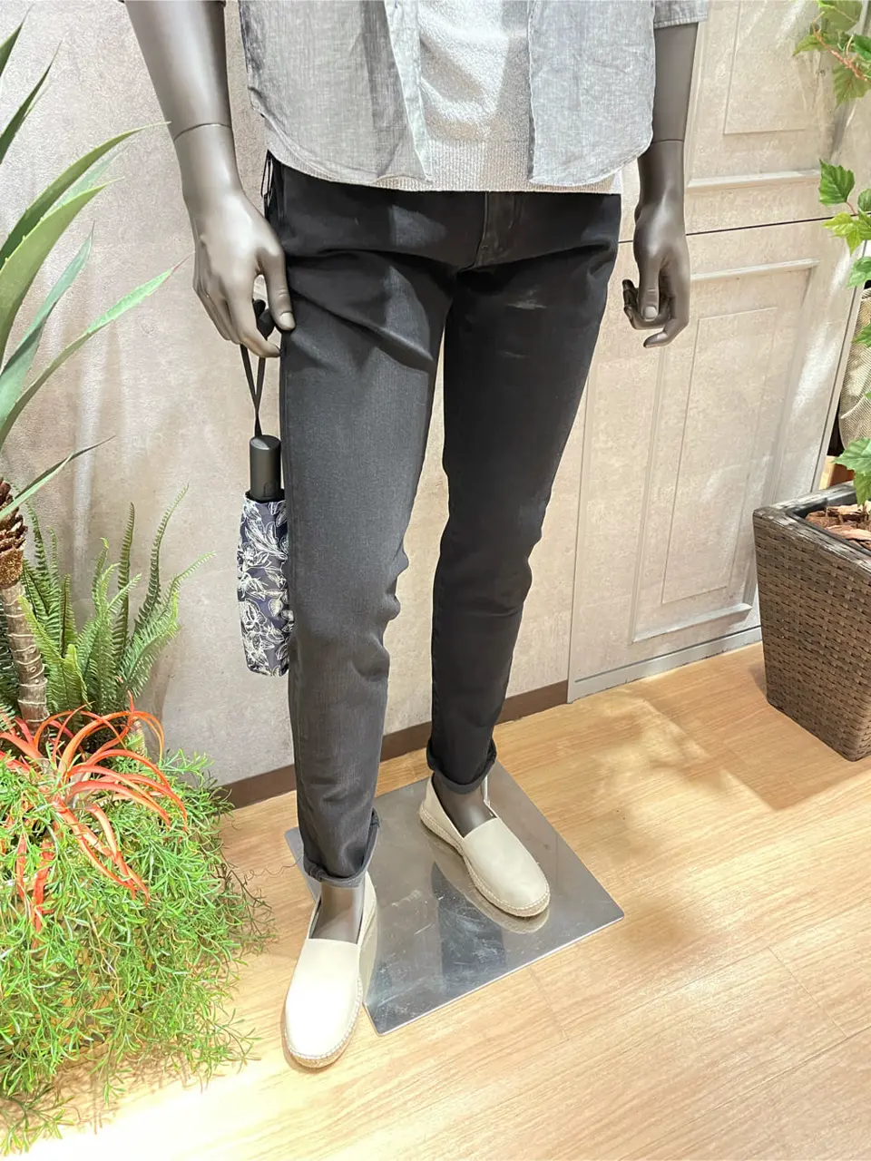 JOSEPH ABBOUD 東　 コーディネート画像