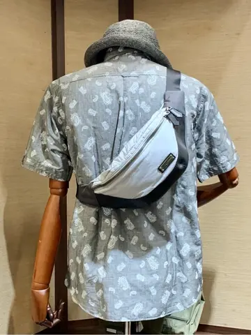 JOSEPH ABBOUD 秦 コーディネート画像