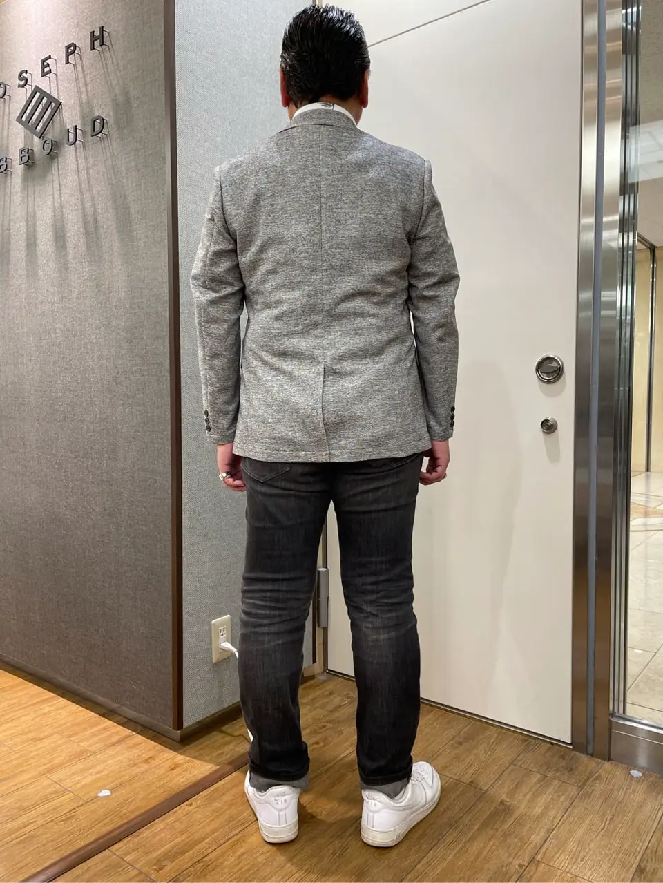 JOSEPH ABBOUD 辰見 コーディネート画像