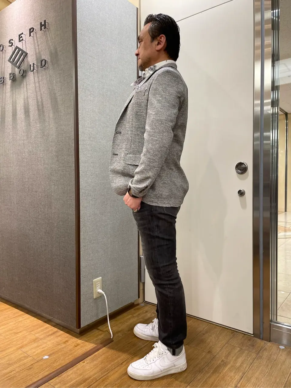 JOSEPH ABBOUD 辰見 コーディネート画像