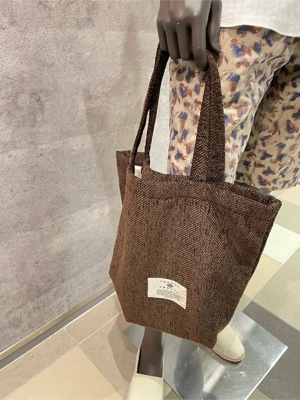 JOSEPH ABBOUD 東　 コーディネート画像