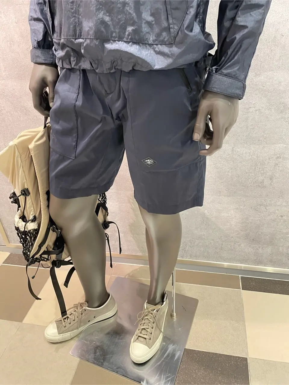 JOSEPH ABBOUD 東　 コーディネート画像