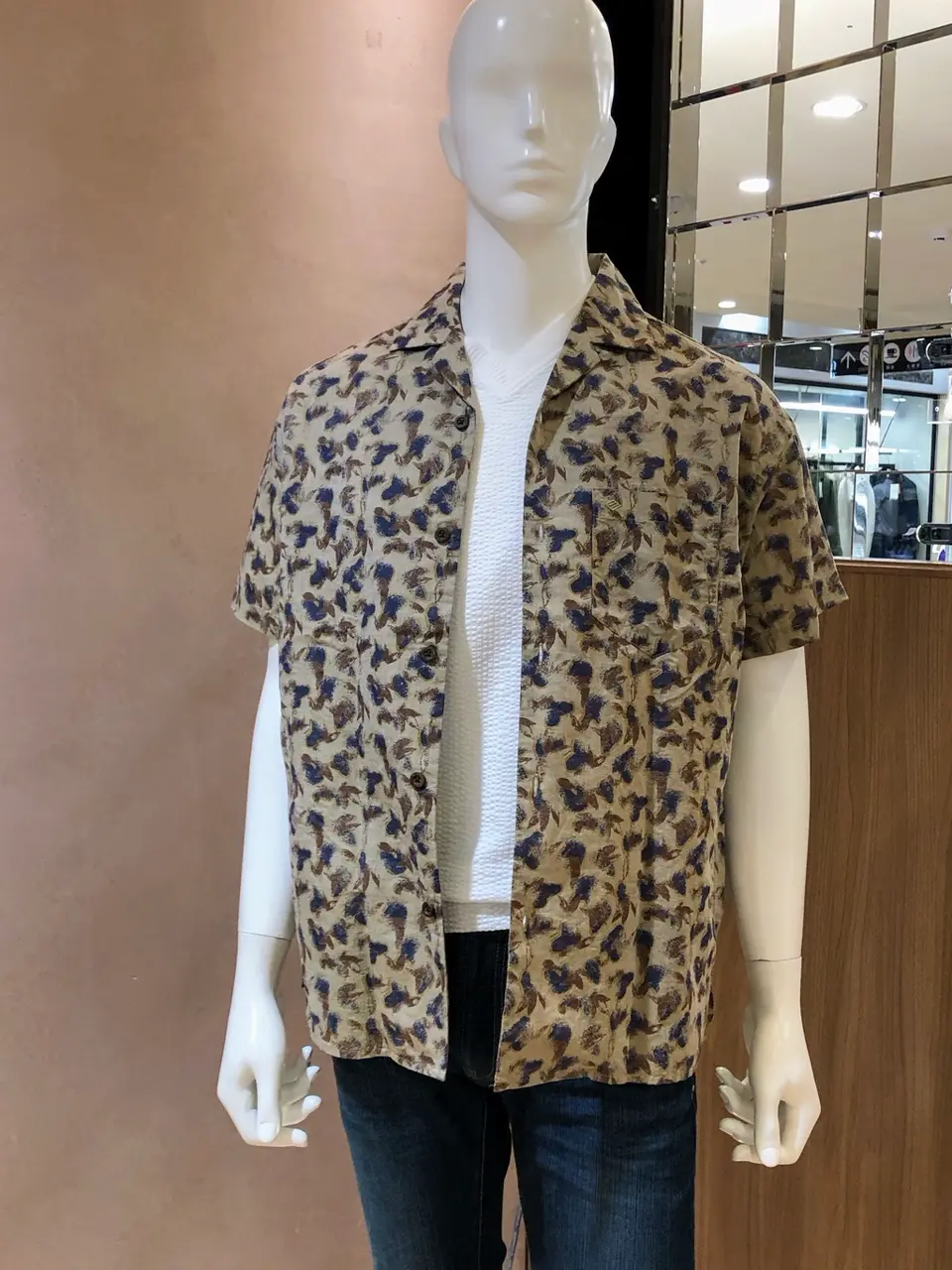 JOSEPH ABBOUD 小城 コーディネート画像