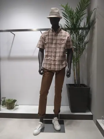 JOSEPH ABBOUD 重留 コーディネート画像