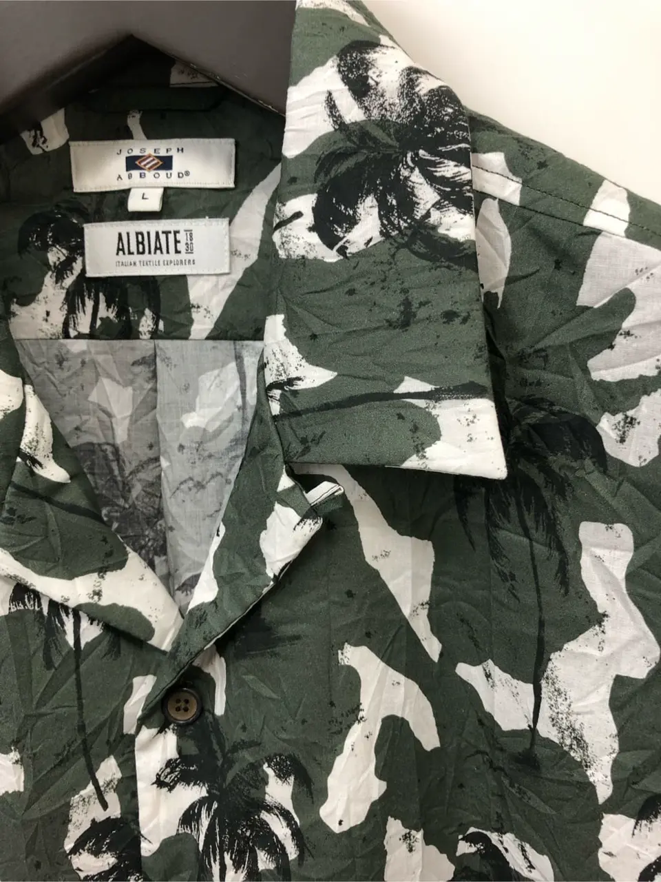 JOSEPH ABBOUD 植岡 コーディネート画像