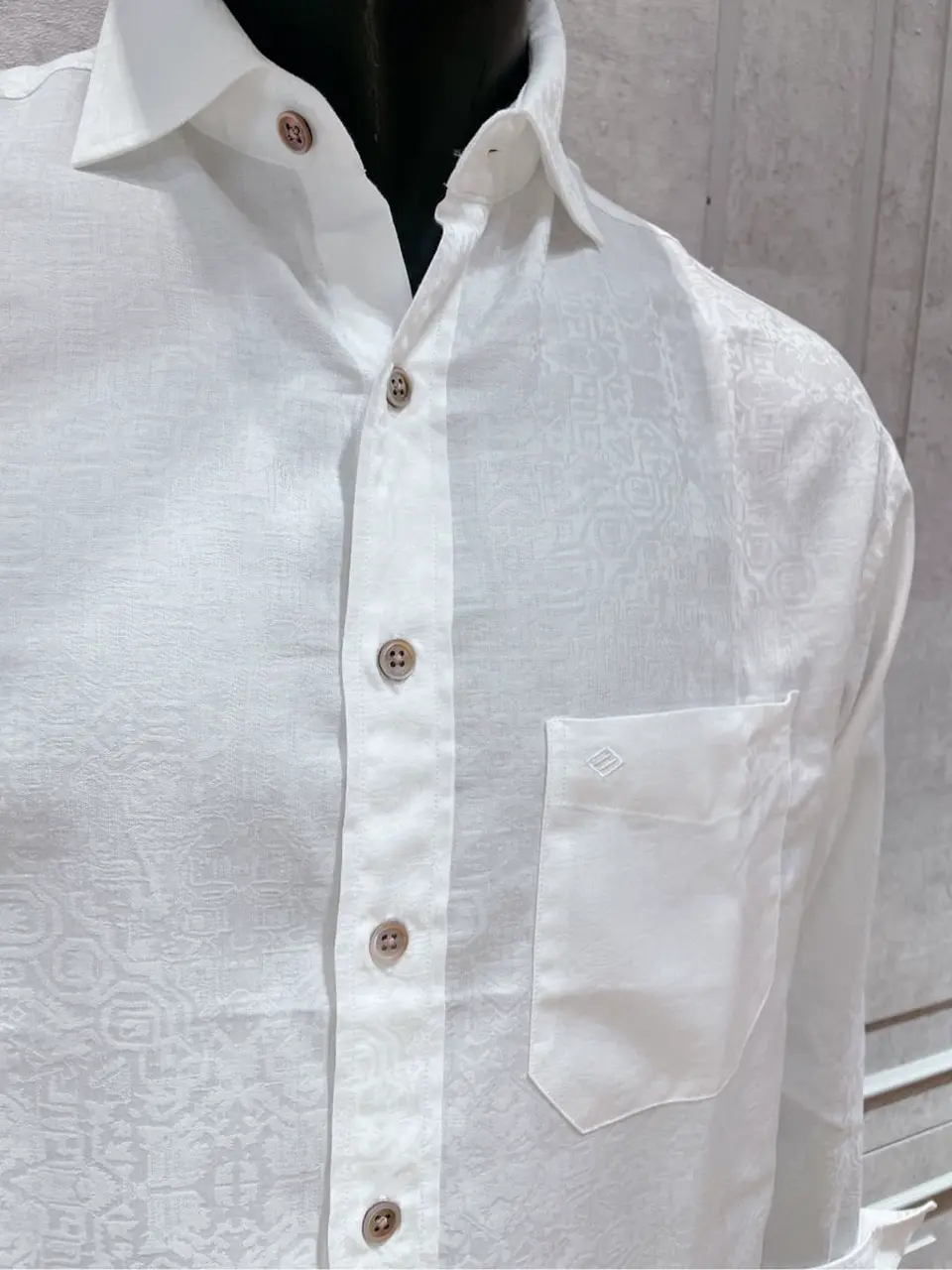 JOSEPH ABBOUD 二澤 コーディネート画像