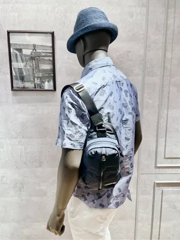 JOSEPH ABBOUD 二澤 コーディネート画像