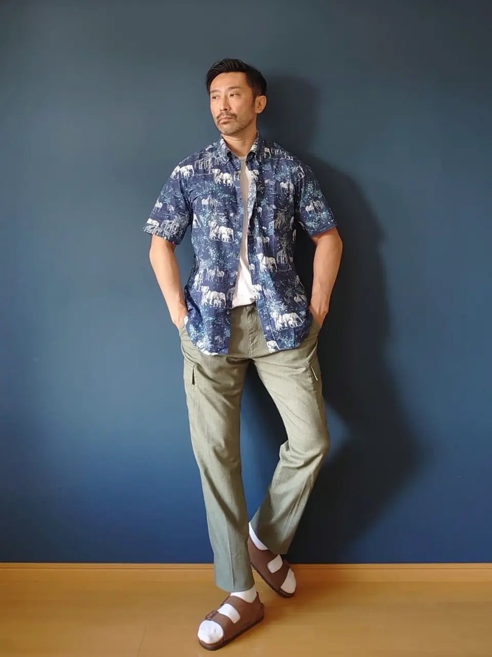 JOSEPH ABBOUD 安東 コーディネート画像