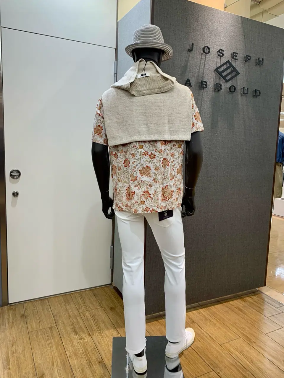 JOSEPH ABBOUD 草野 コーディネート画像