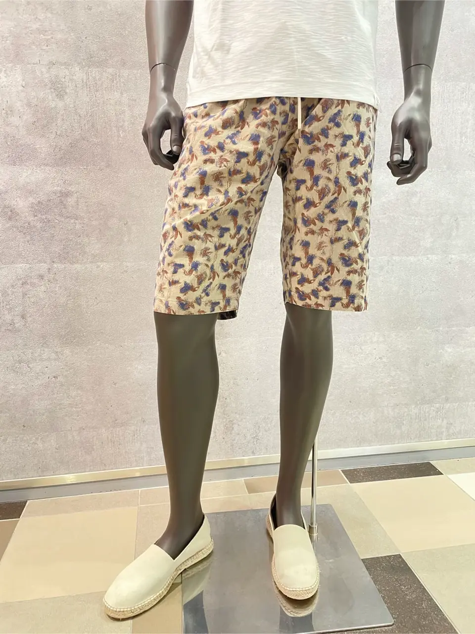 JOSEPH ABBOUD 東　 コーディネート画像