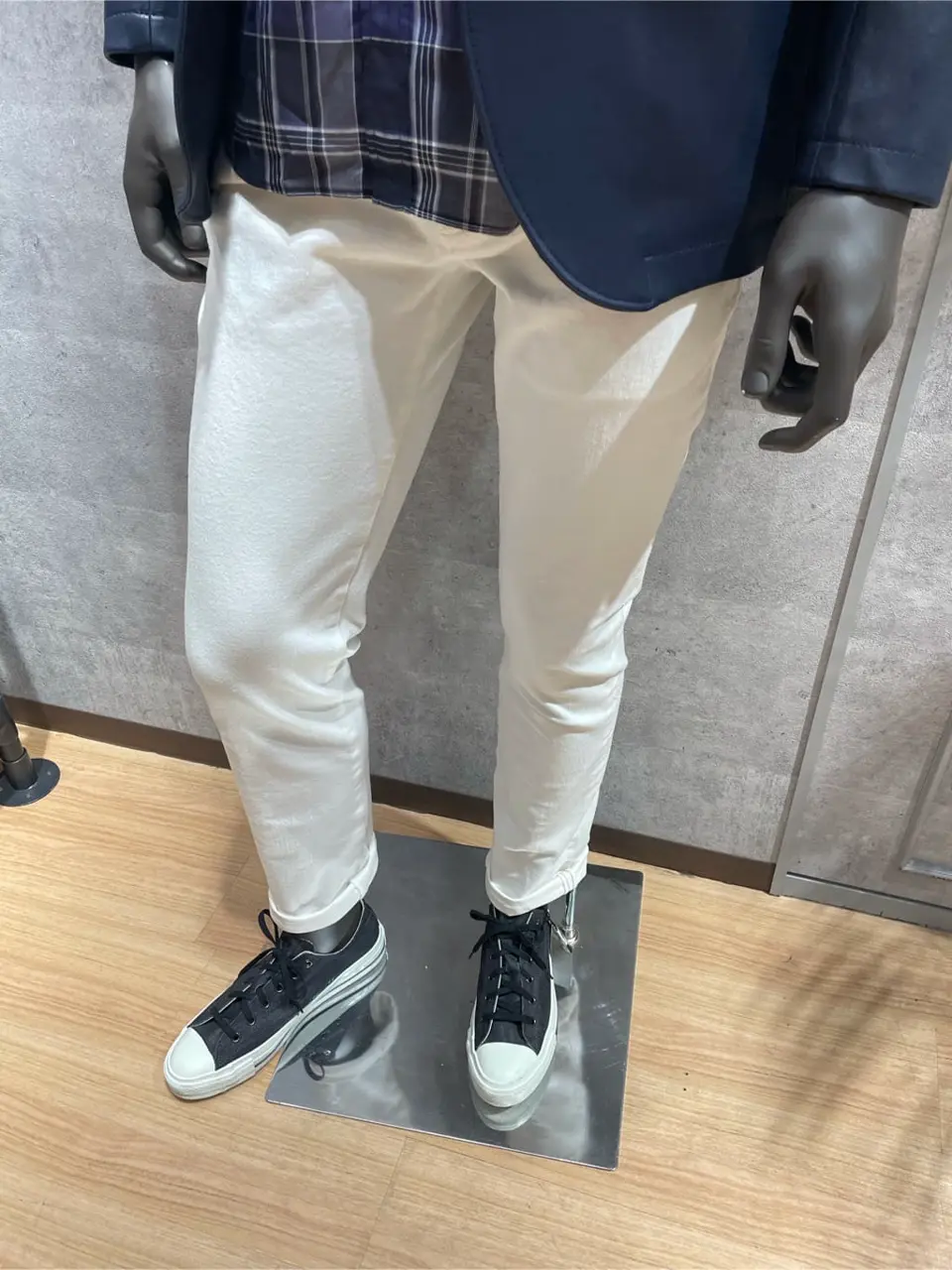 JOSEPH ABBOUD 東　 コーディネート画像