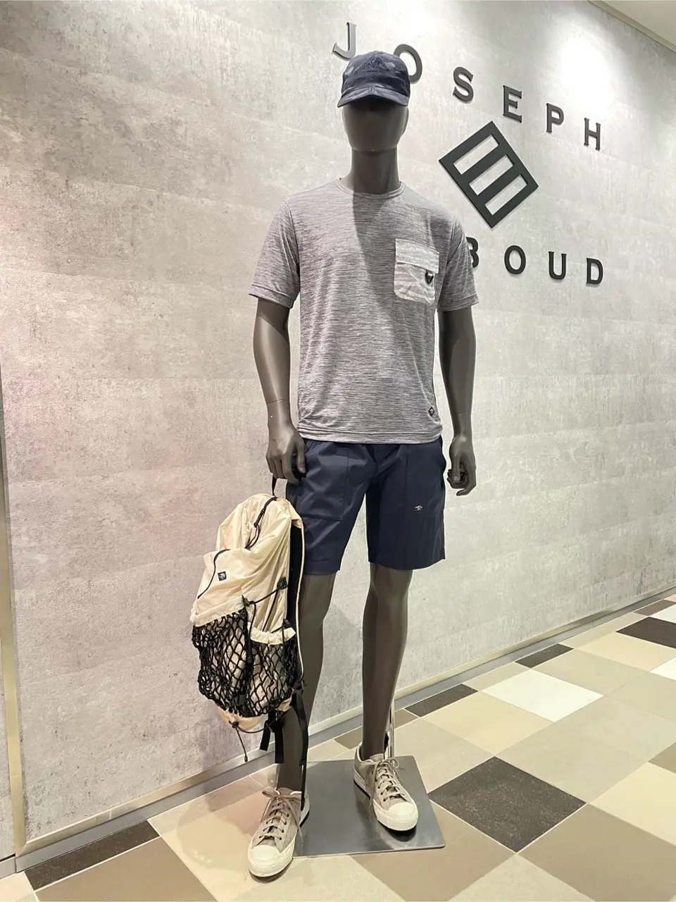  東　 コーディネート画像