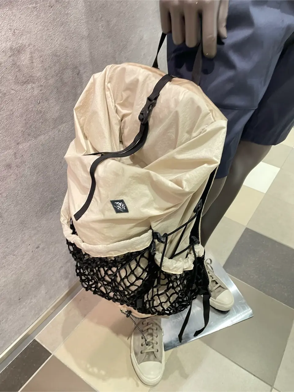 JOSEPH ABBOUD 東　 コーディネート画像