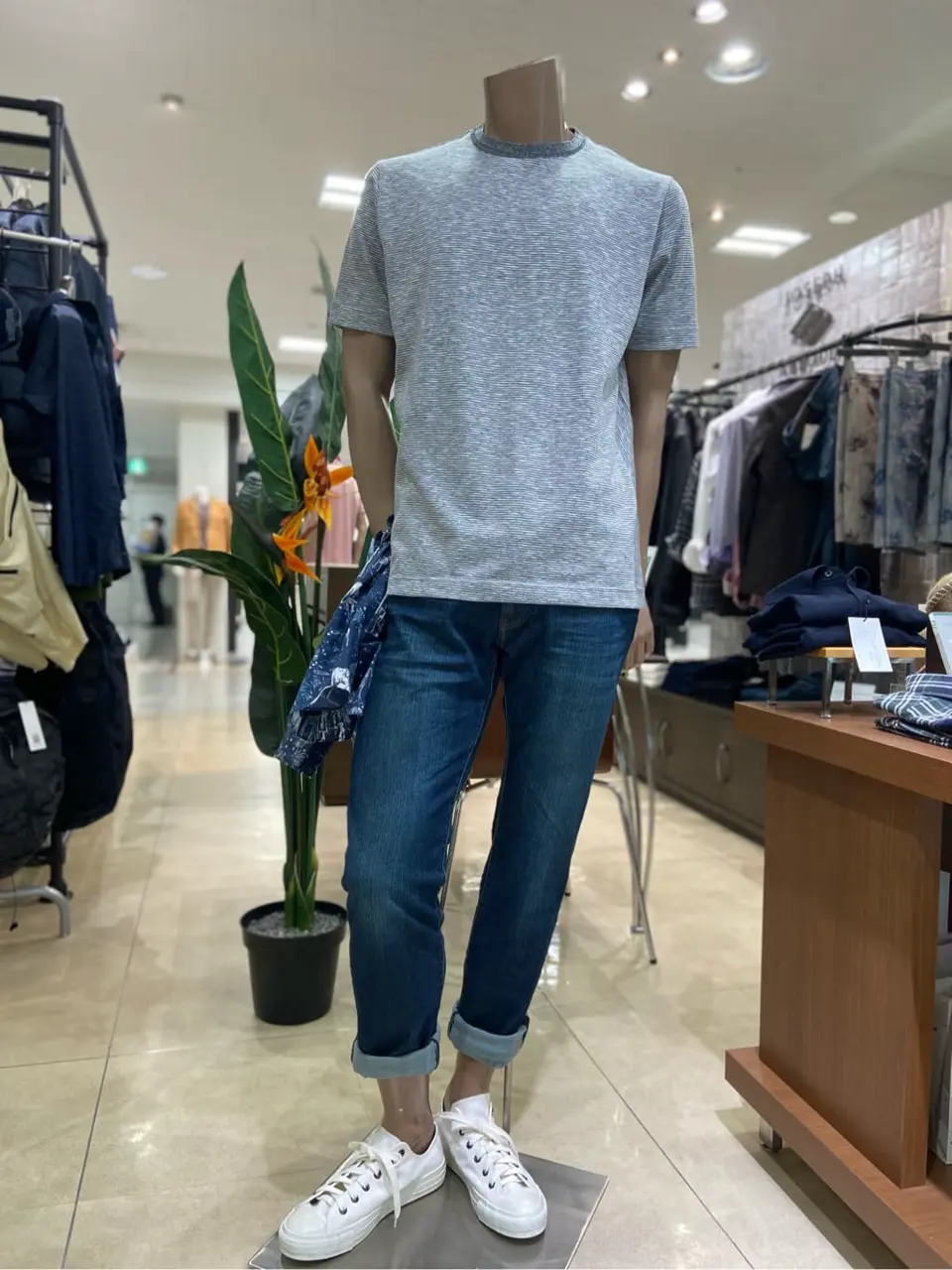 JOSEPH ABBOUD たかい　かおり コーディネート画像