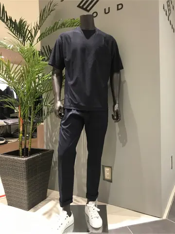 JOSEPH ABBOUD 伊津野 コーディネート画像